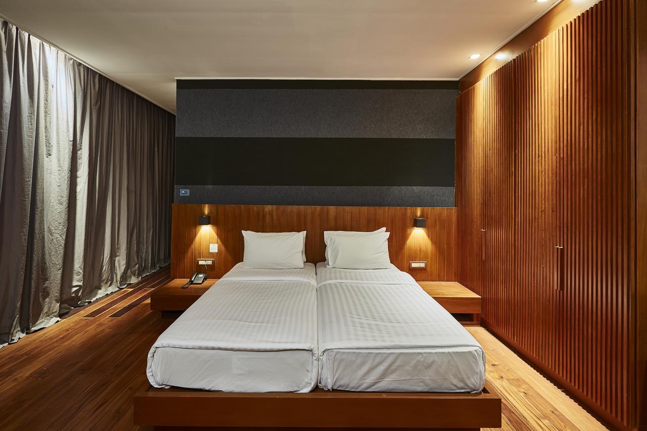 Luxx Langsuan Hotel - Sha Plus Bangkok Exterior foto